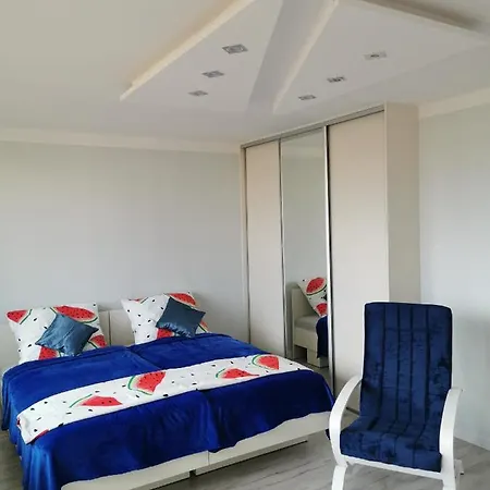D&t Center View Apartment *