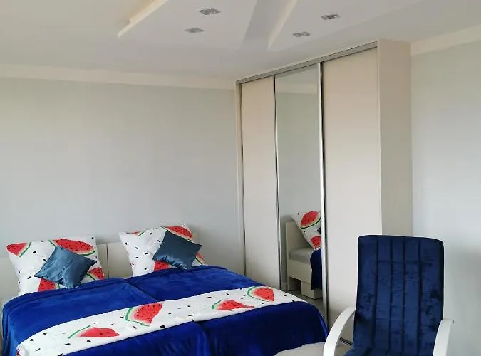 D&t Center View Apartment *